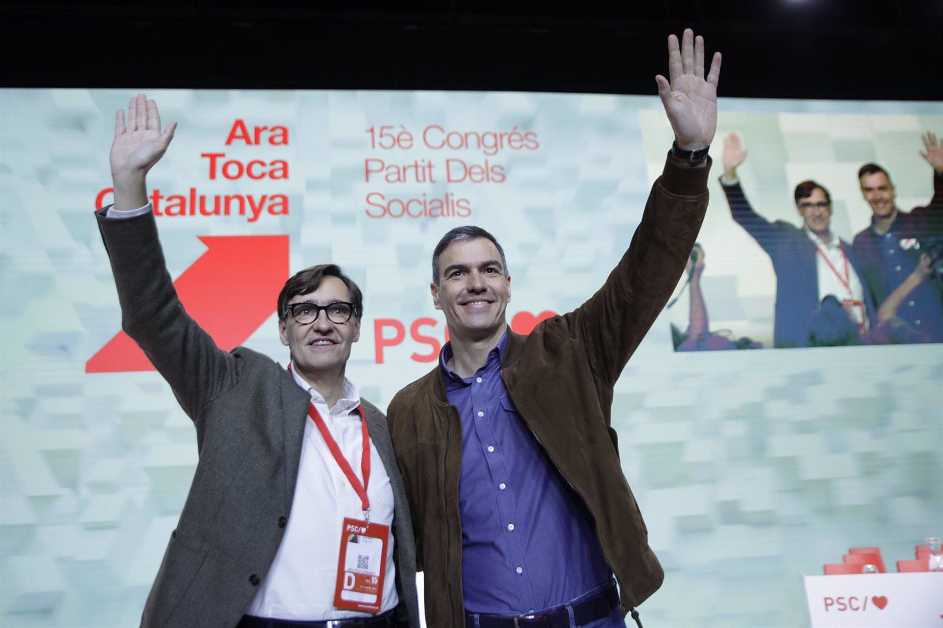 Salvador Illa y Pedro Sánchez en una reciente imagen en un acto de partido en Cataluña. (Kike Rincón/Europa Press)
