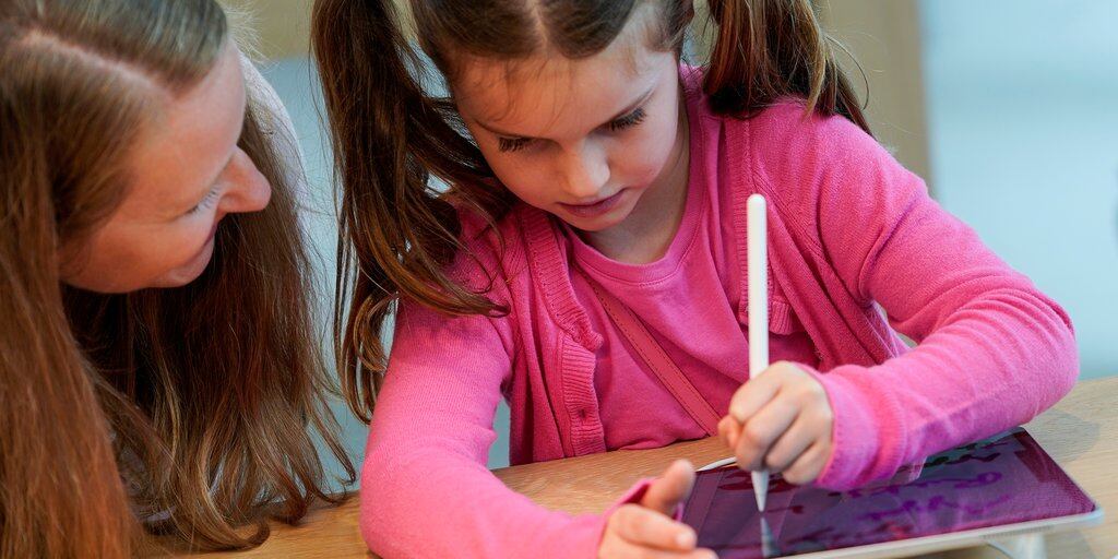 Trucos para convertir un iPad usado en una herramienta útil para sus hijos  - Infobae