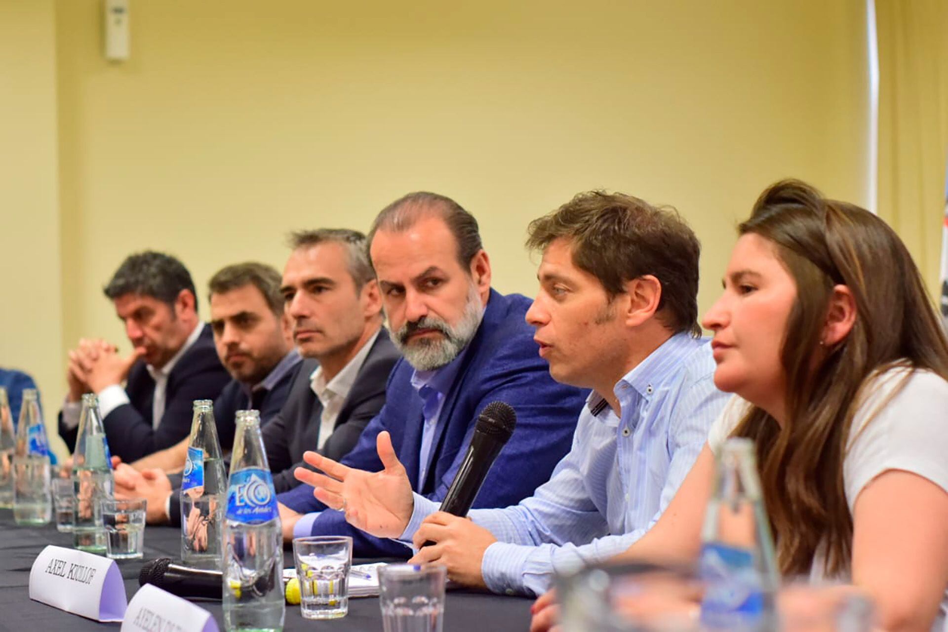 El mandatario se mostró con los candidatos de Bahía Blanca 