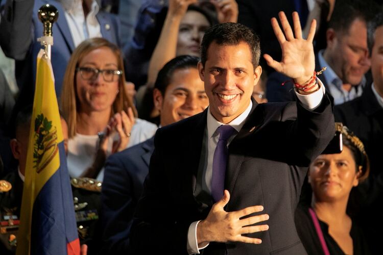 Resultado de imagem para Juan Guaidó celebró el apoyo de Donald Trump durante el discurso sobre el Estado de la Unión: “Me llevo el compromiso de los EEUU hacia nuestra lucha para lograr la libertad de Venezuela”"