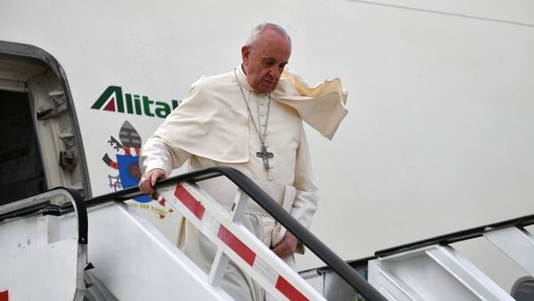 La visita de Francisco a Chile estuvo marcada por su polémica defensa a un sacerdote (AFP)