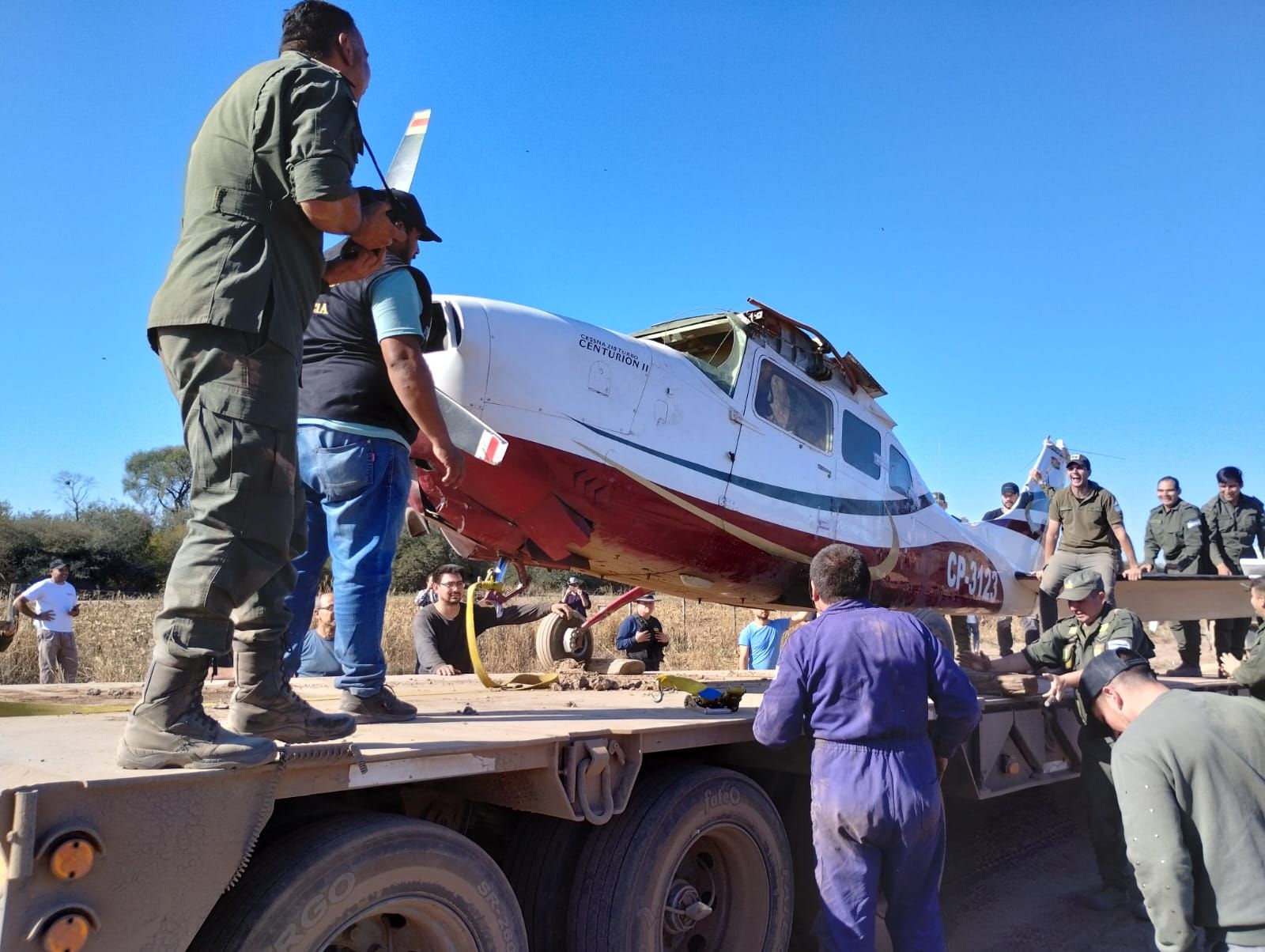 Una avioneta narco que se estrelló en julio en la región de Chaco, en Argentina, con más de 300 kilos de cocaína en su interior. Las autoridades detectaron que procedía d Bolivia.