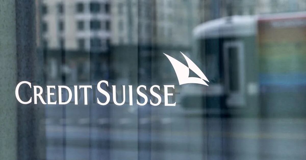 Credit Suisse shares hit new all-time low