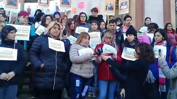 Familiares de las víctimas en una protesta durante el juicio. 