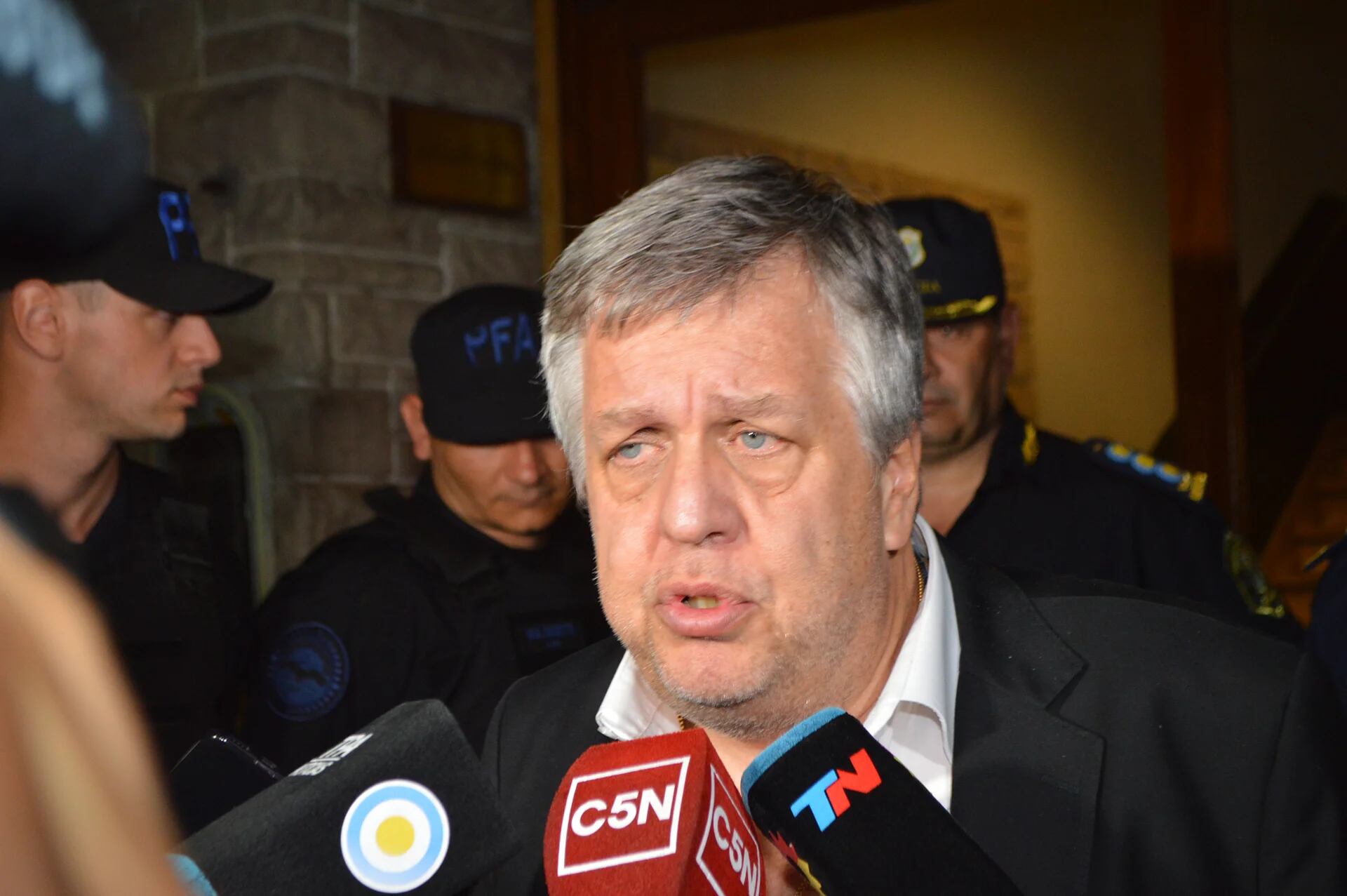 Stornelli apeló un fallo a favor de cuatro funcionarios por la entrega de tierras del Ejército a mapuches