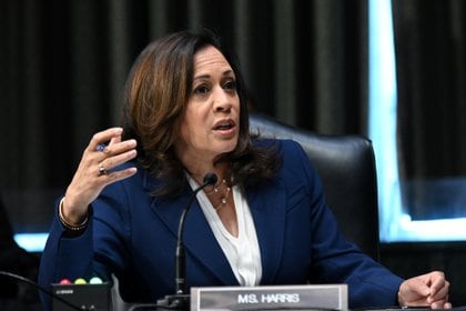 Kamala Harris durante una audiencia del Senado de los Estados Unidos. Foto: REUTERS/Erin Scott