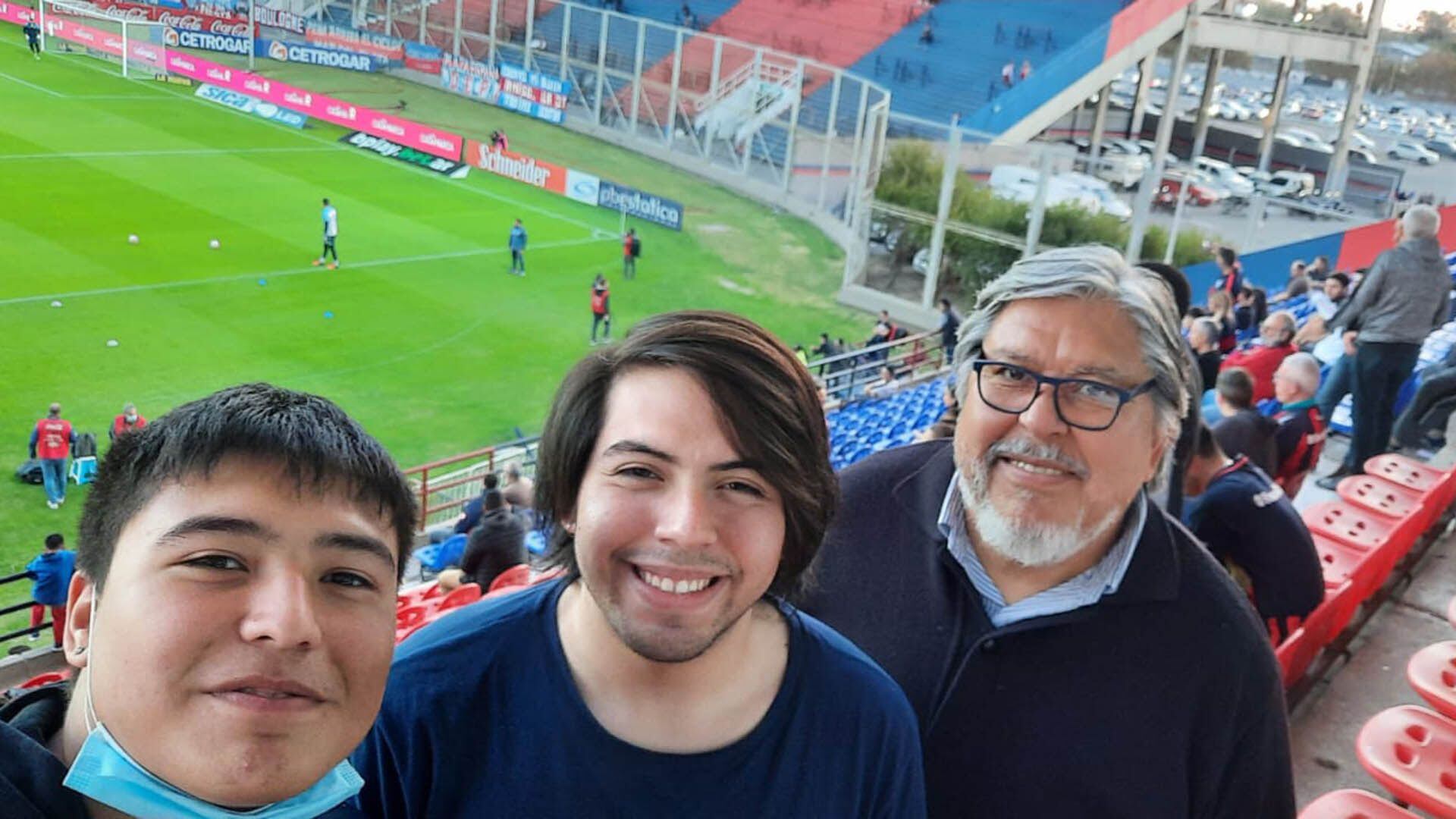 chino navarro en la cancha de san lorenzo