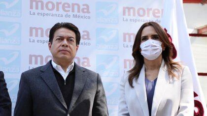 Mario Delgado confirmó a Clara Luz Flores como candidata para la gubernatura de Nuevo León por Morena (Foto: Twitter@mario_delgado)