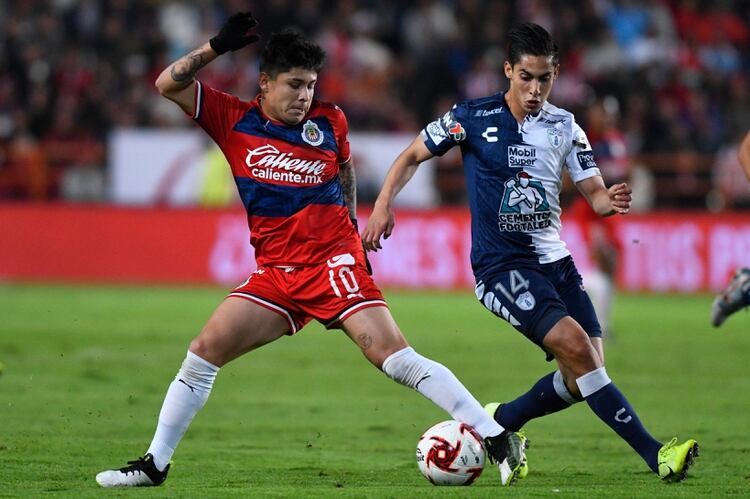 La Chofis volvió a deleitar con sus jugadas individuales, pero no fue suficiente para marcar la diferencia (Foto: Twitter @Chivas)