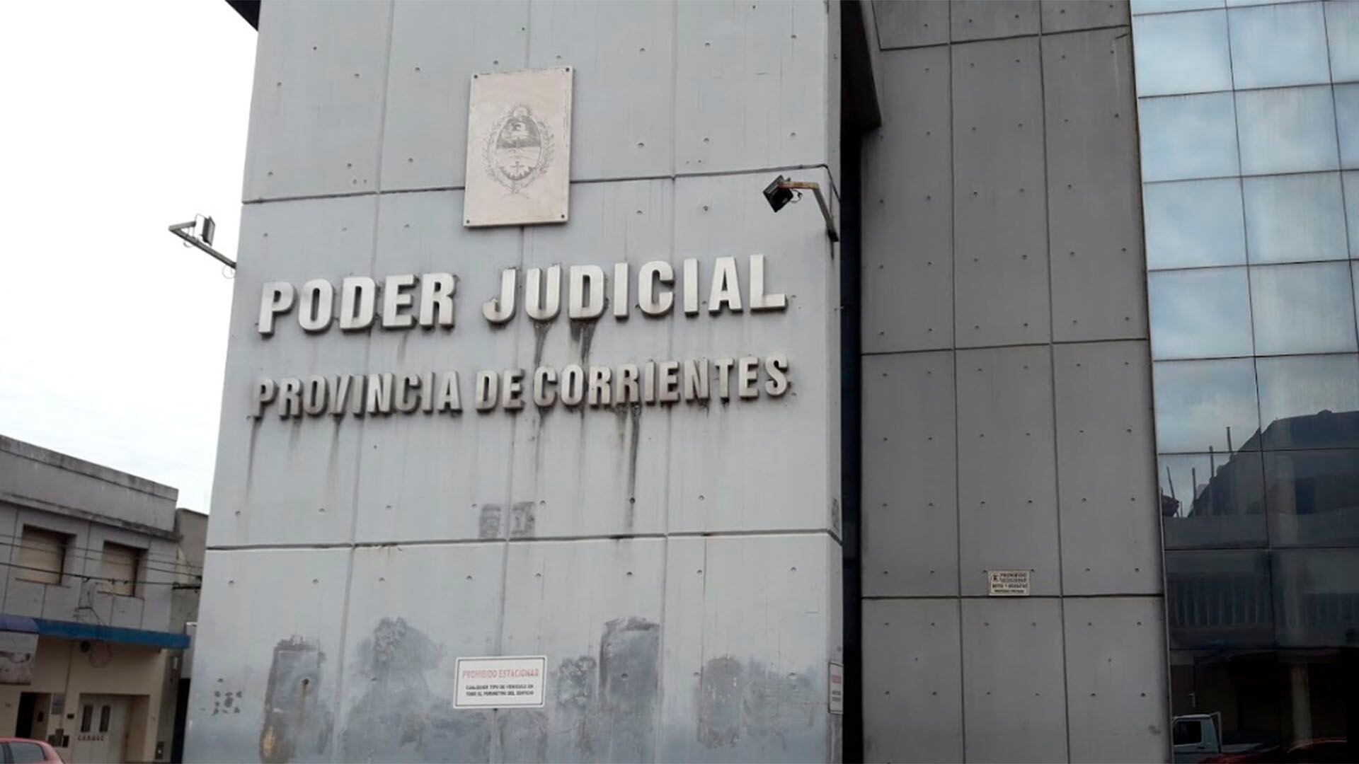 El Superior Tribunal de Justicia de Corrientes tomó el caso y agravó la sentencia del imputado, imponiéndole una pena de 14 años de prisión por tentativa de homicidio doblemente agravado