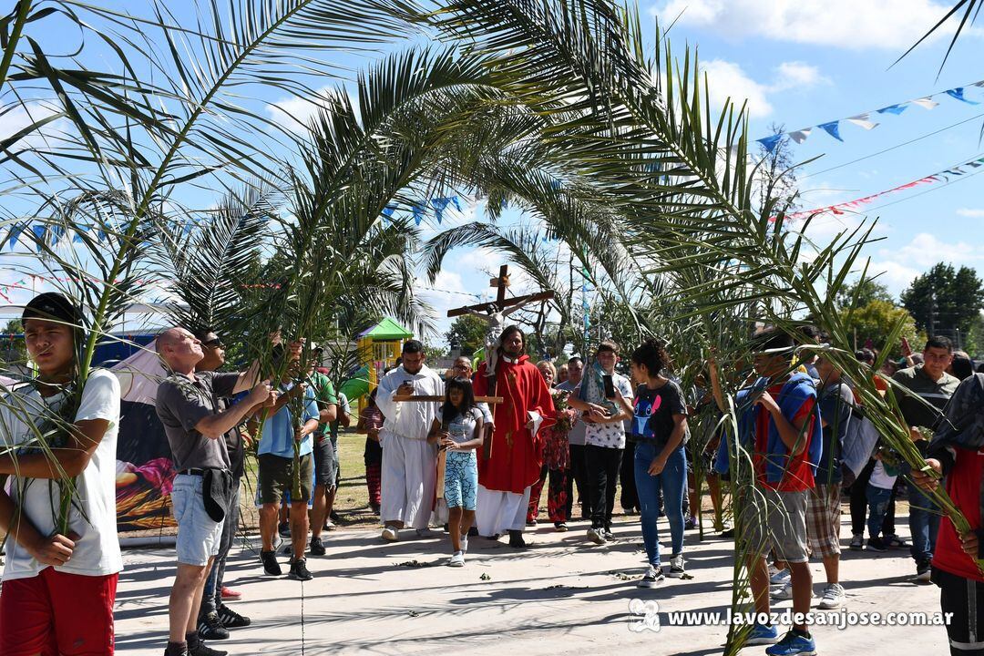 procesión Domingo de Ramos en La Tablada La Matanza