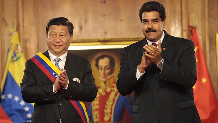 El presidente Xi Jinping y su par venezolano NicolÃ¡s Maduro, en Caracas, en 2017