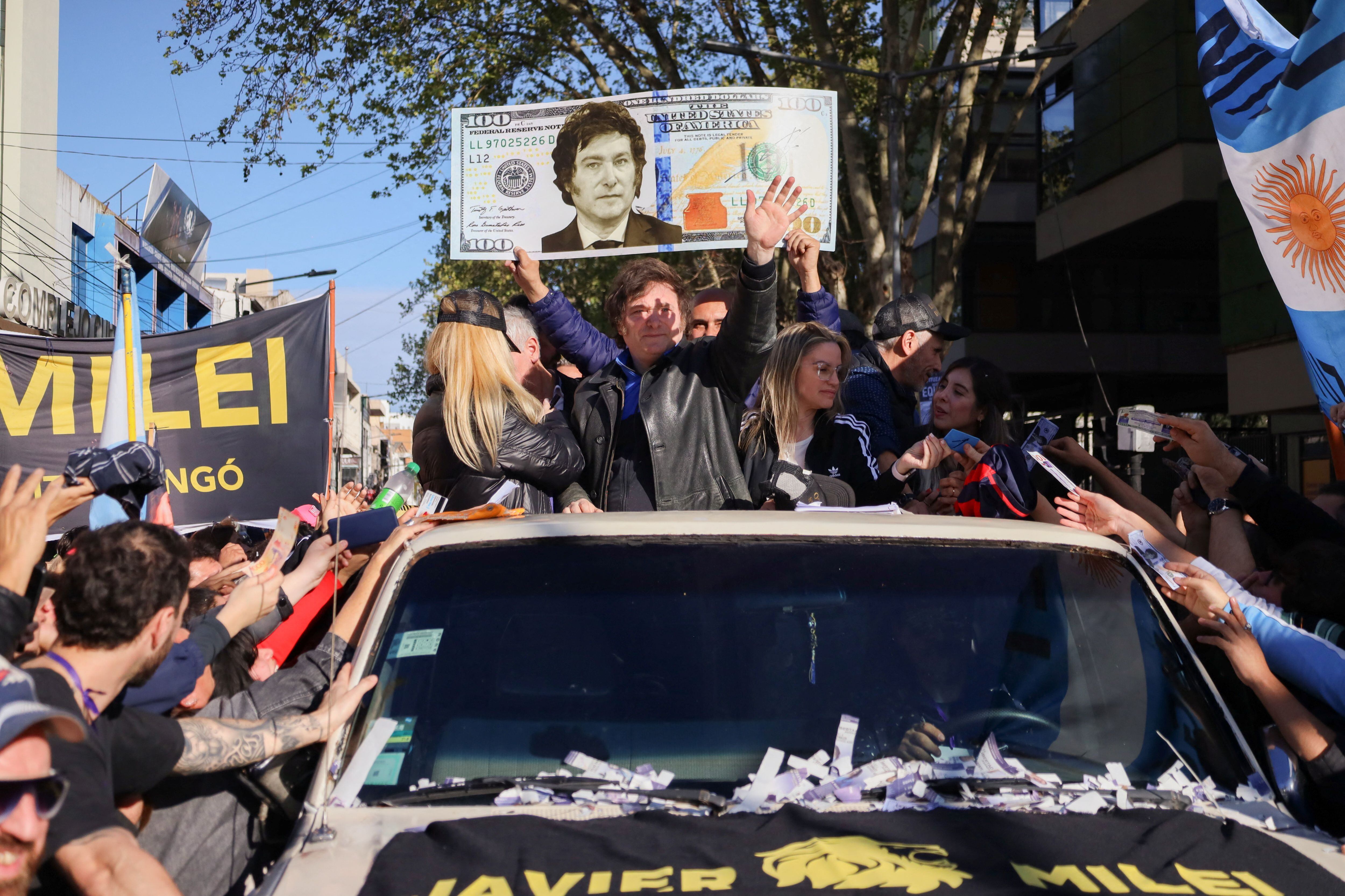 Javier Milei en un acto de campaña (REUTERS/Cristina Sille)