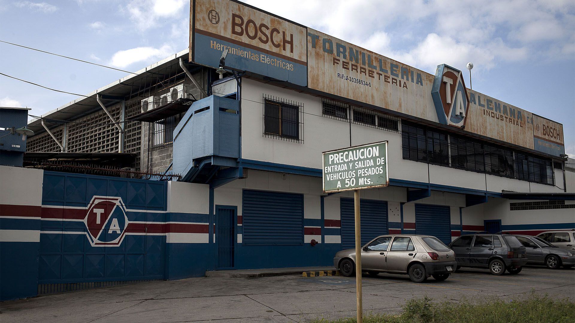 Una fábrica abandonada en Guatire (Bloomberg)