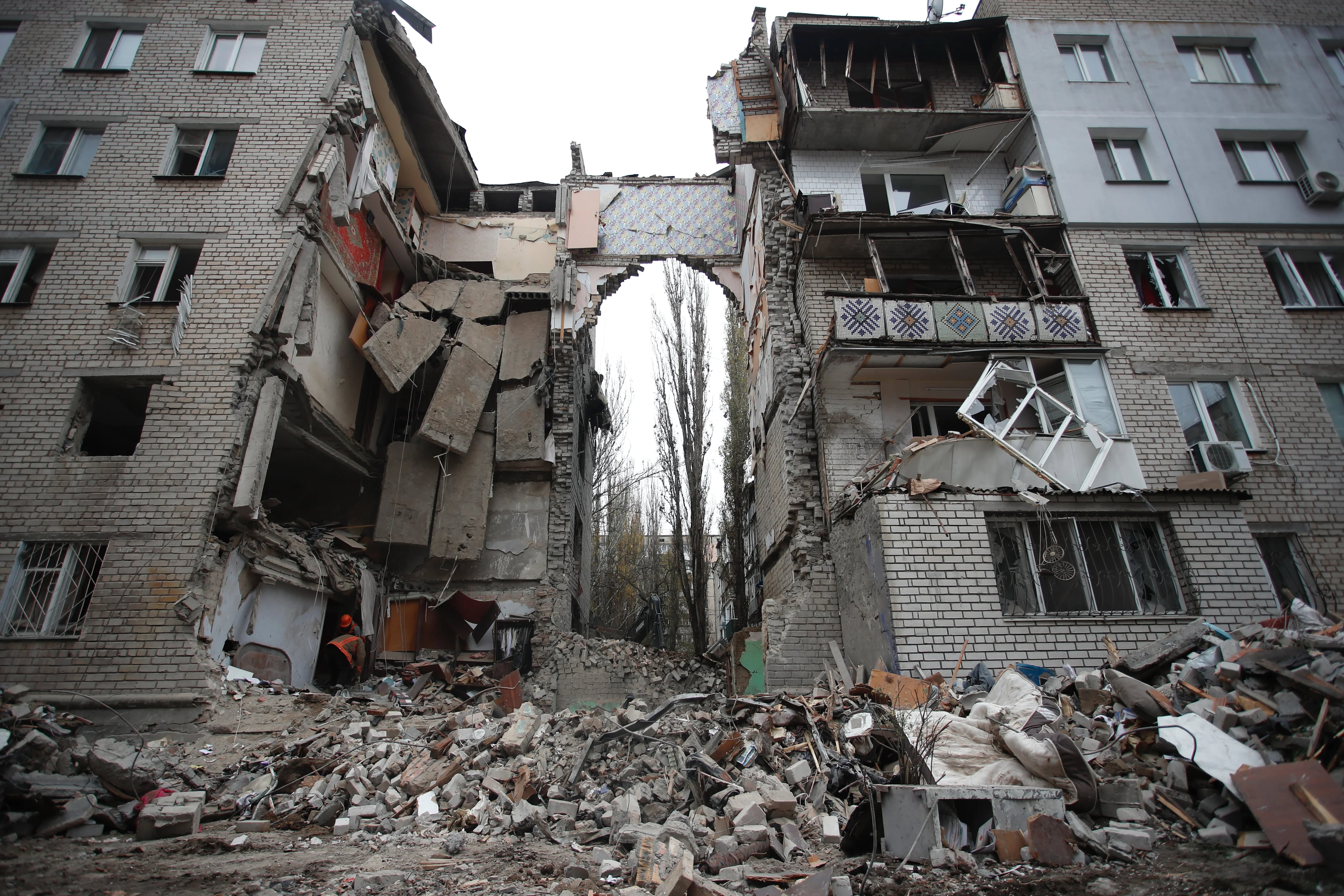 Rusia continúa bombardeando la región ucraniana de Kherson: dos muertos y siete heridos en zonas residenciales