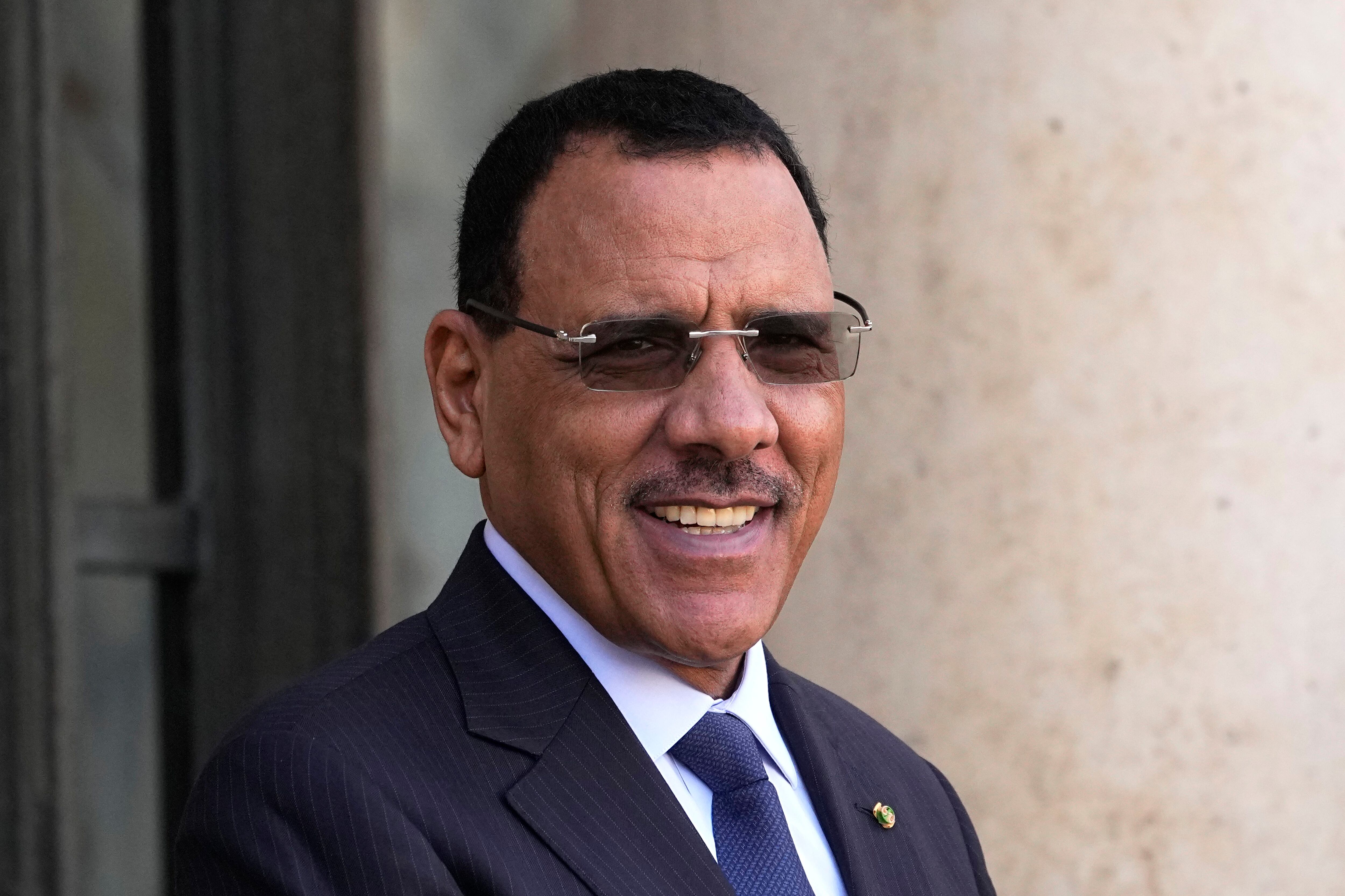 Mohamed Bazoum, el presidente de Níger depuesto por los golpistas. (AP Foto/Michel Euler)
