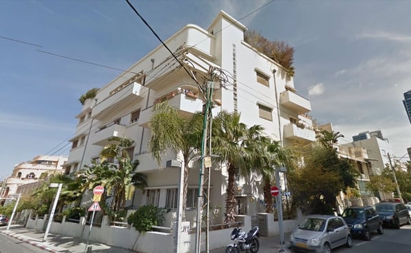 Un edificio Bauhaus sobre la calle Yehuda Halevi de Tel Aviv