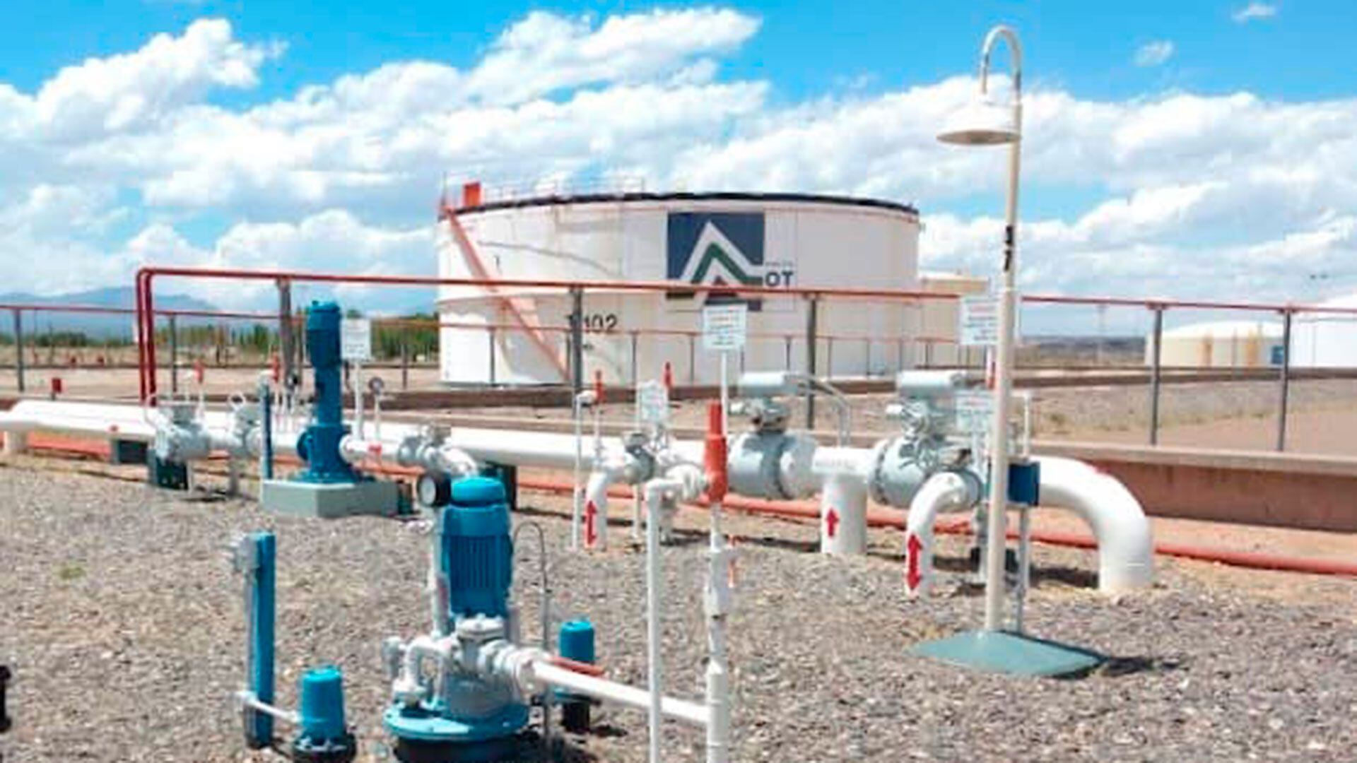 El Oleoducto Trasandino fue reactivado para que Argentina exporte crudo a Chile después de 17 años.