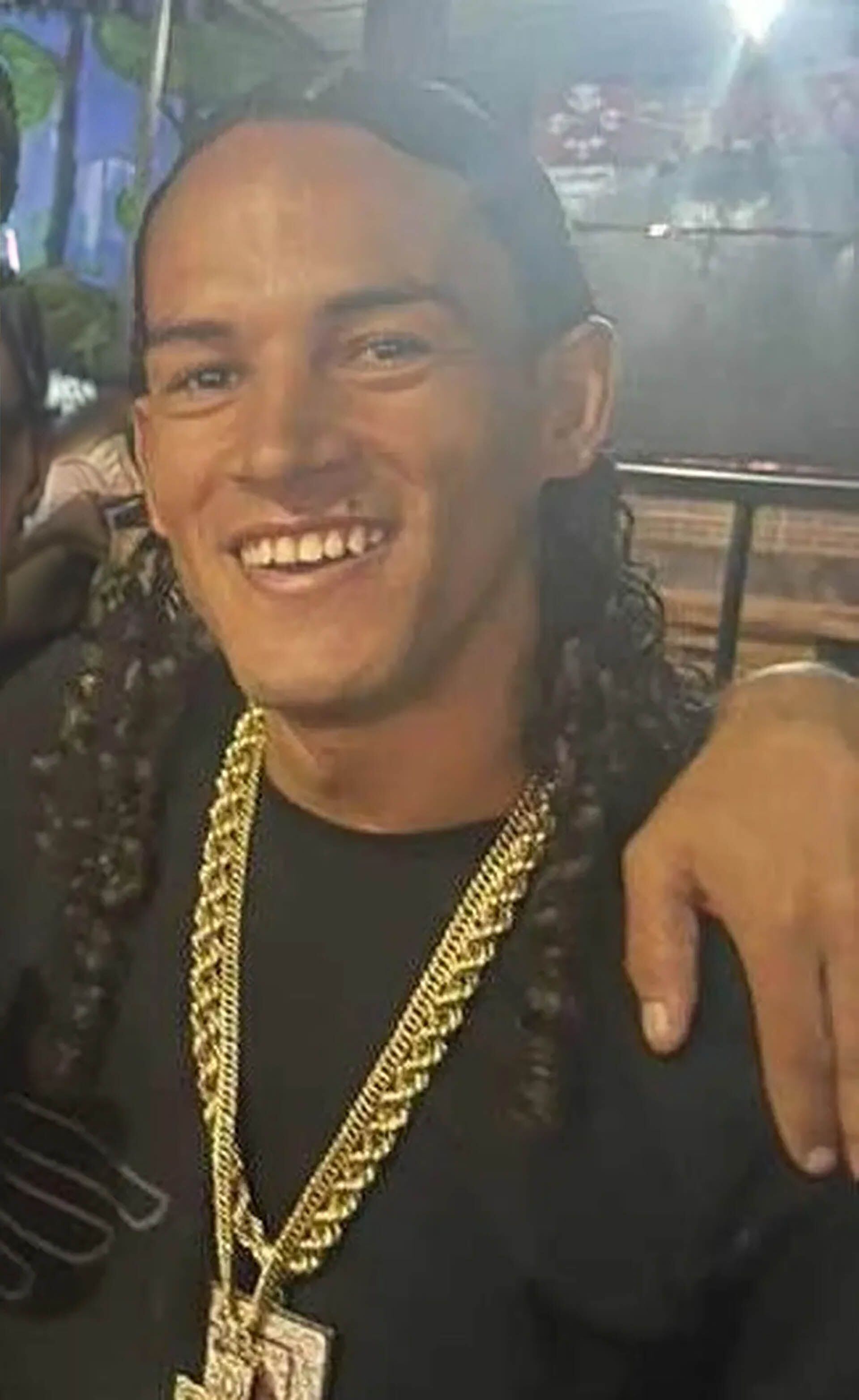 Carlos Alberto Marques Toledo, que era señalado como el jefe de la banda de pistoleros que controla el trafico de drogas en Chatuba, murió en el operativo