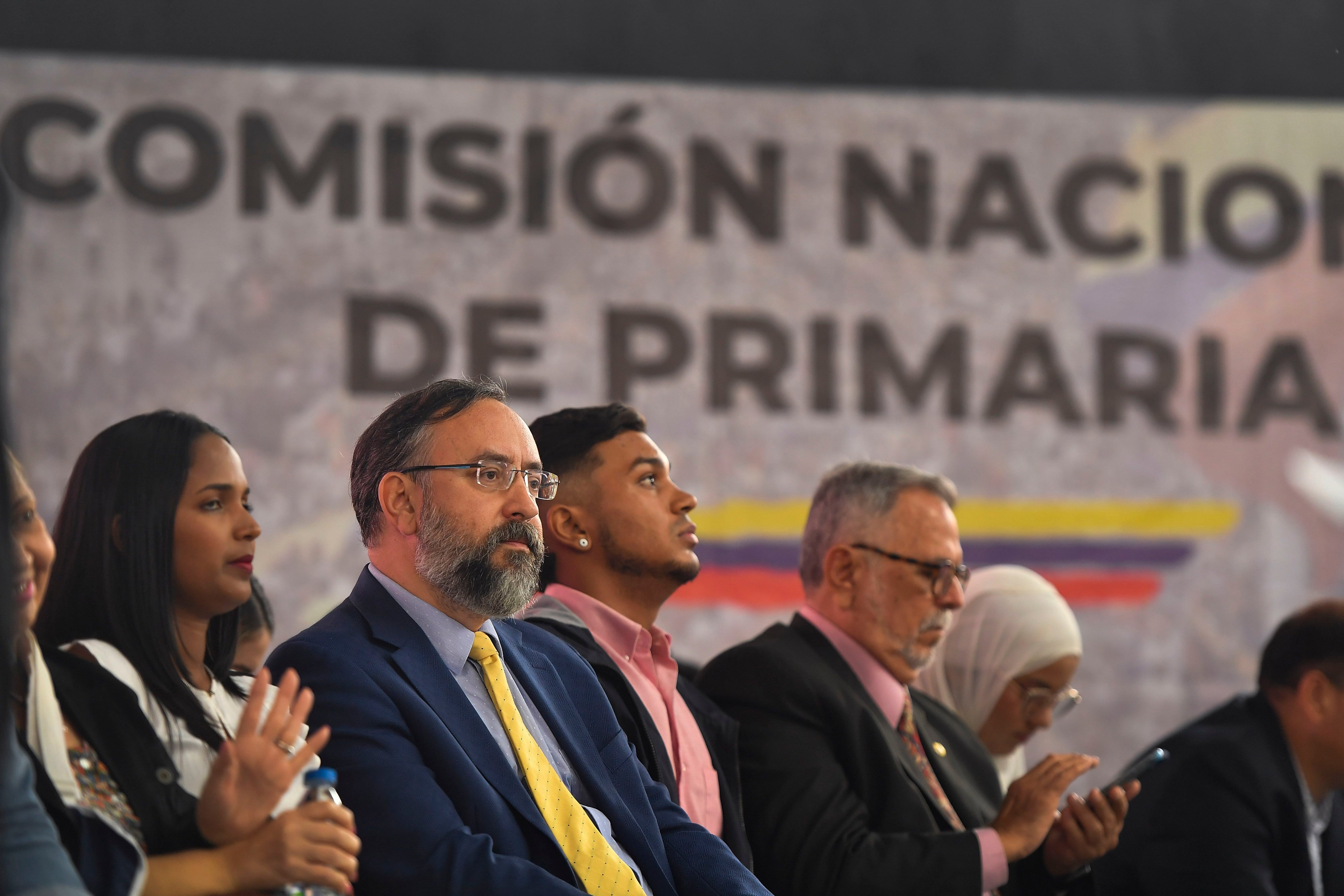 El anuncio se produjo a menos de una semana de las elecciones primarias de la oposición (AP Foto/Matias Delacroix/Archivo)