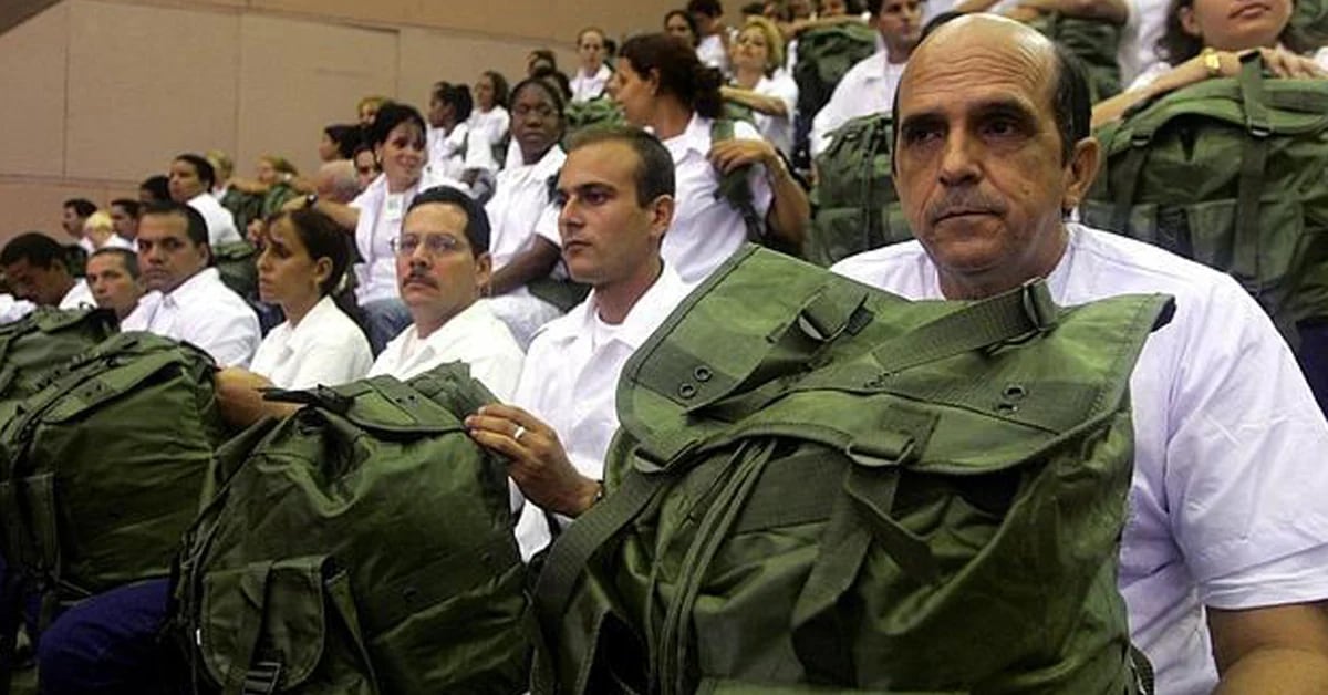 La dittatura cubana manda in Messico soldati al posto dei medici per paura di fuggire