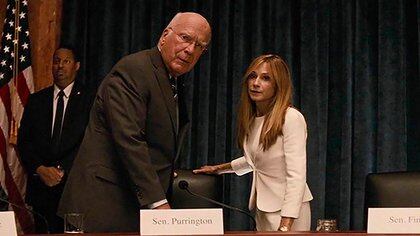 En la película Batman v Superman, de 2016, Leahy interpreta al senador Purrington en una audiencia en el Capitolio de EEUU (Captura de video)