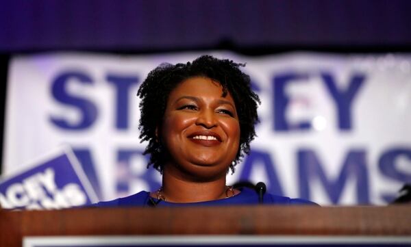 AdemÃ¡s de su carrera polÃ­tica, Stacey Abrams es una escritora exitosa. (AP Photo/John Bazemore)