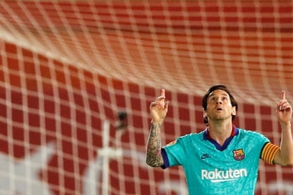 Messi marcó un gol y dio dos asistencias en su regreso al fútbol luego de la interrupción de los torneos por la pandemia de coronavirus (REUTERS/Albert Gea)