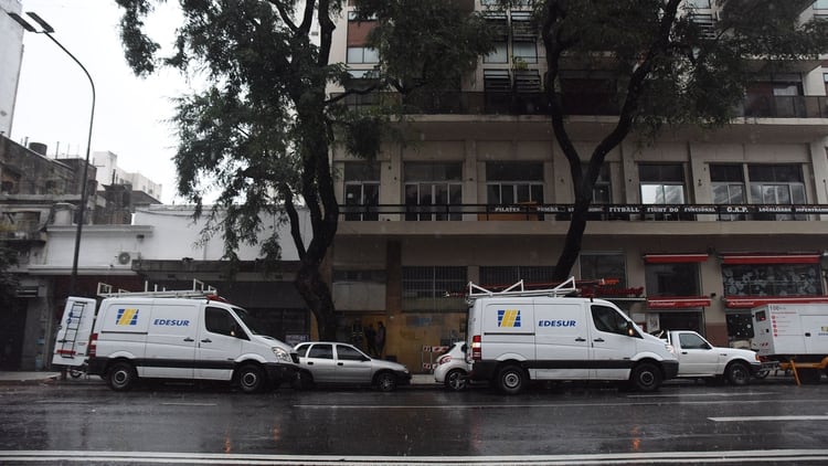 Tras el corte de luz a nivel nacional, todavía hay usuarios sin luz en Capital Federal y el Gran Buenos Aires (Fotos: Franco Fafasuli)