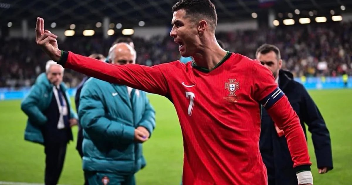 A fúria e o gesto obsceno de Cristiano Ronaldo após a surpreendente derrota de Portugal contra um time 54º no ranking da FIFA
