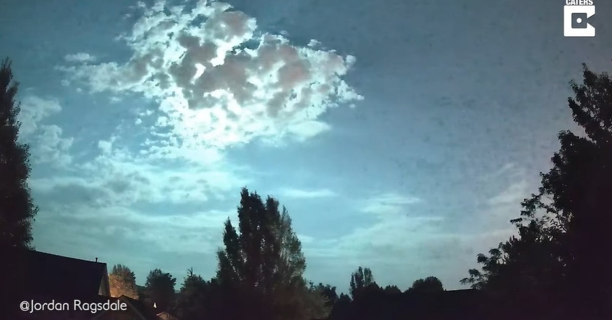 VIDEO: Shocking moment when a Meteorite enters the Earth and illuminates the sky with a huge ball of fire