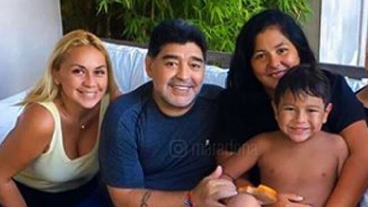 Vernica Ojeda, Diego Maradona y Dieguito Fernando