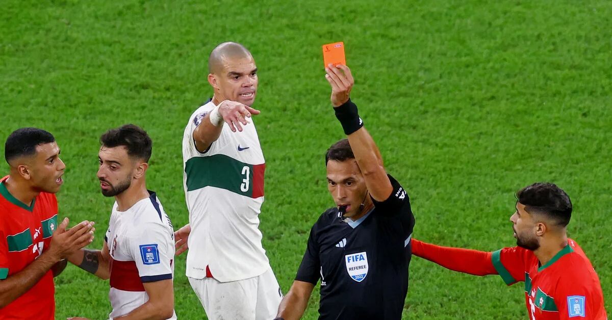 Pepe explodiu contra arbitragem de Facundo Tello na eliminação de Portugal: “É inadmissível, já podem dar o título à Argentina”