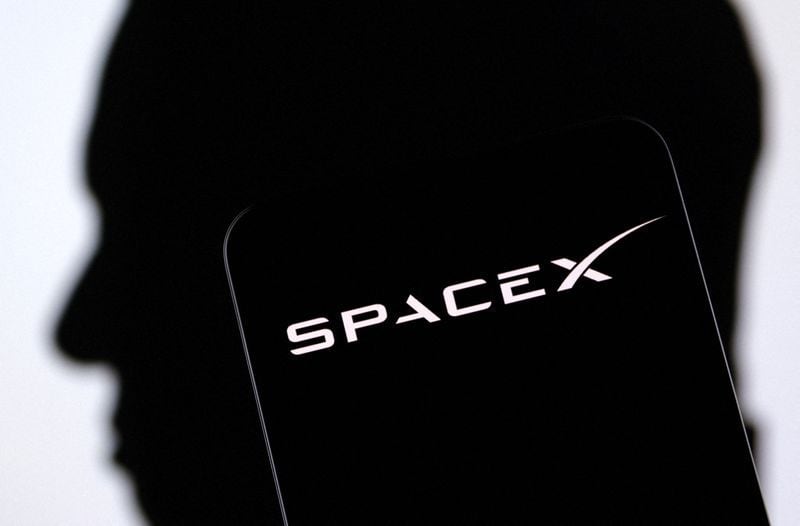 SpaceX, otra de las compañías de Elon Musk. (REUTERS/Dado Ruvic/Ilustración)