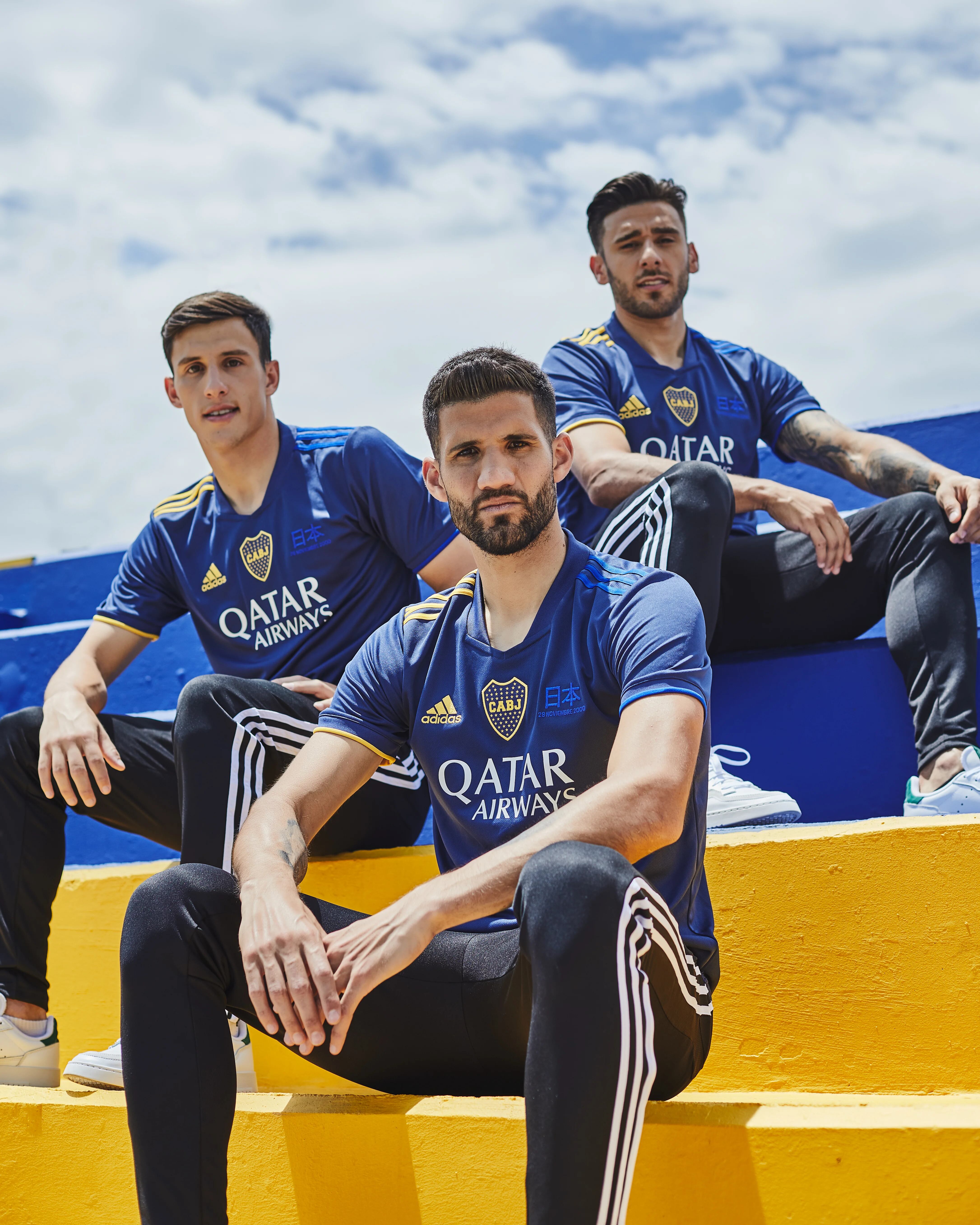 Nicolás Capaldo, Lisandro López y Eduardo Salvio, tres figuras más con la nueva casaca de Boca color azul marino