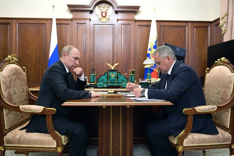 Putin se reunió con su ministro de Defensa (AFP)