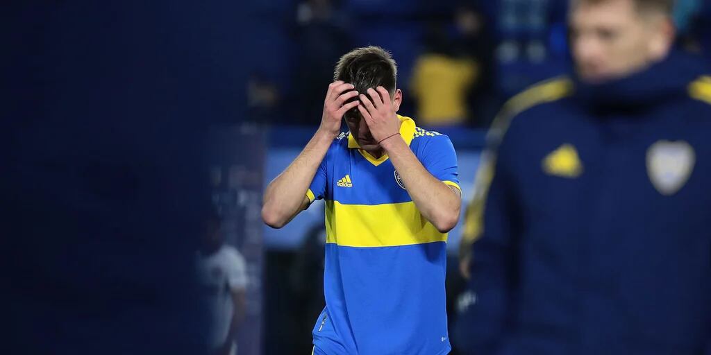 Alarma en Boca Juniors: revelan el plan del Manchester United para contratar a una de las jóvenes figuras del plantel