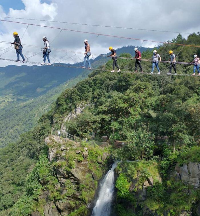 Salto de Quetzalapan puente colgante foto: Escapadas por México Desconocido