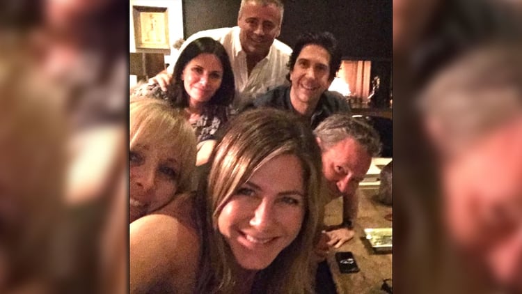 (@jenniferaniston)