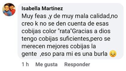 El candidato recibió críticas por la distribución de cobijas de “mala calidad” y cuyo costo, estimaron algunos usuarios, oscilaba en los 50 pesos (Foto: Facebook/@samuelgarciasepulveda)