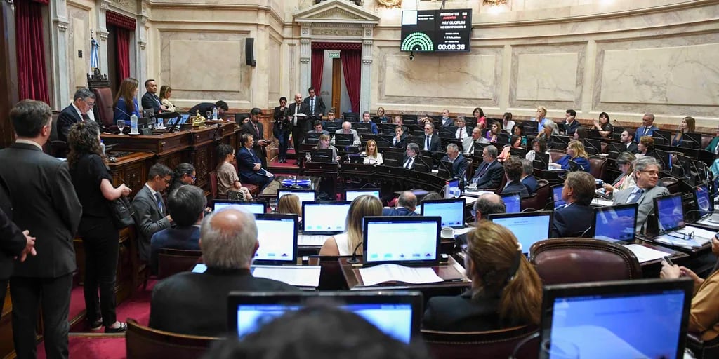 Senado: con los votos justos, el oficialismo define si sesiona el jueves para aprobar los pliegos de embajadores