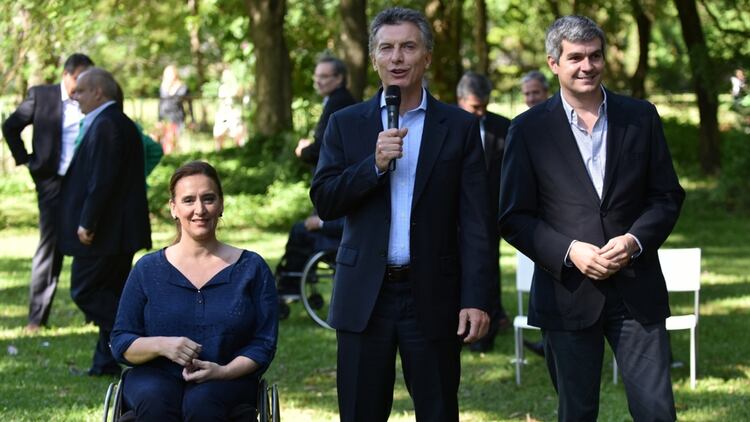 Gabriela Michetti, Mauricio Macri y Marcos Peña (Adrián Escandar)