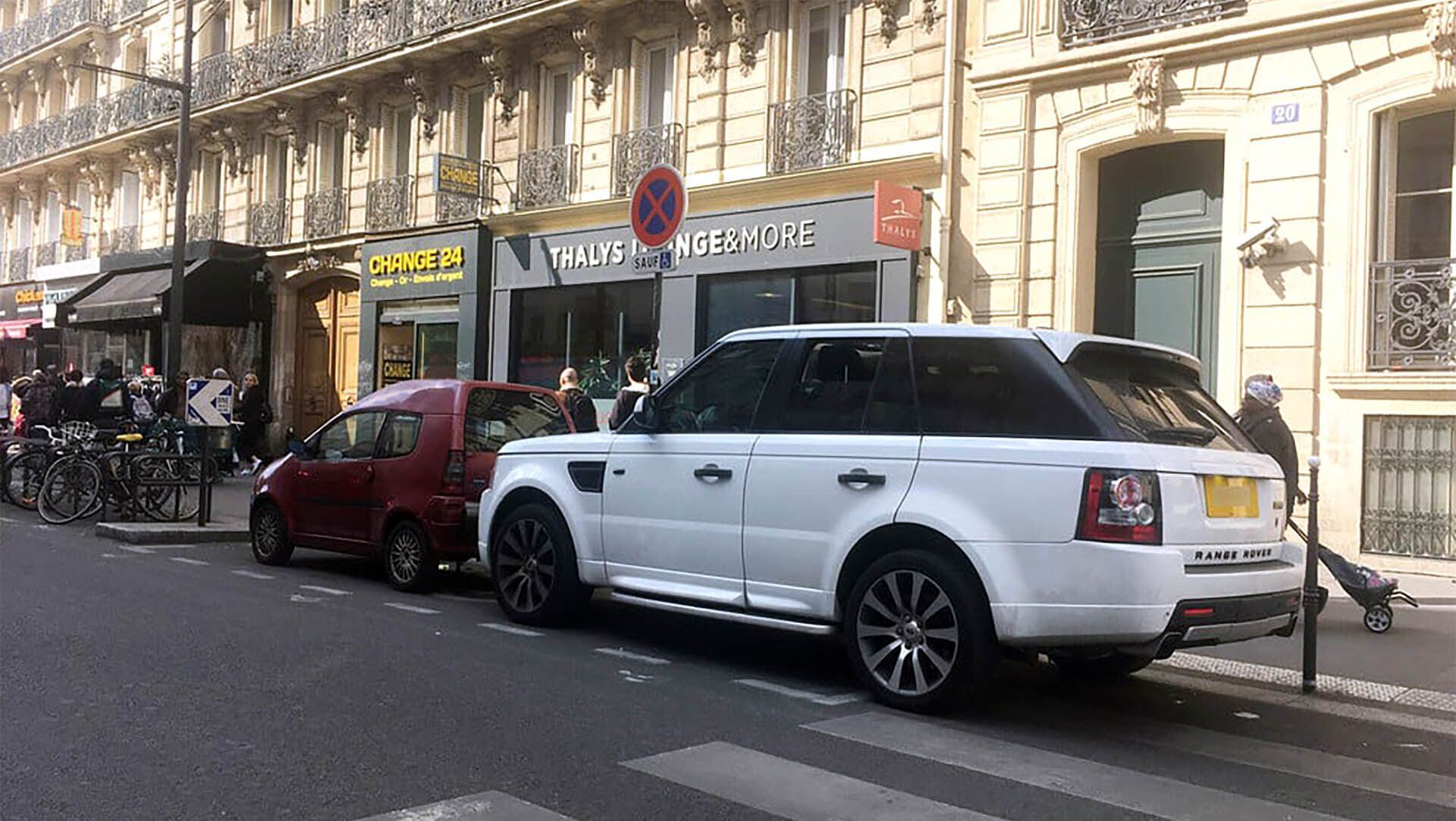 El objetivo del aumento de las tarifas es desalentar el uso de los grandes SUV en la capital francesa