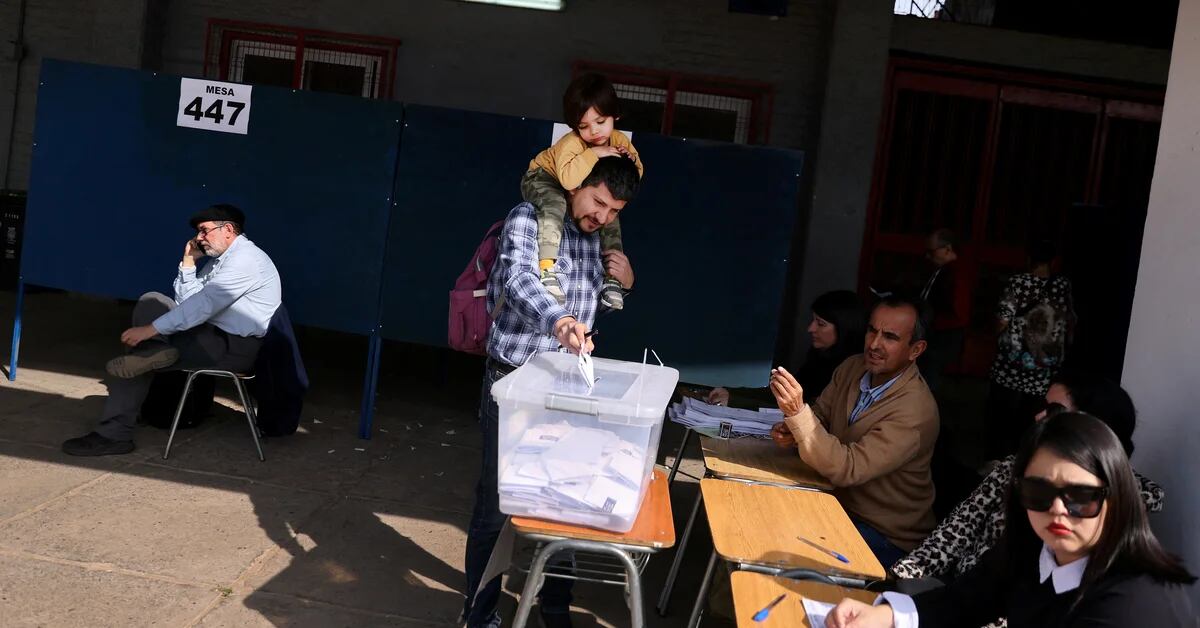 Elezioni costituenti in Cile: chiusi i seggi e annunciati i primi risultati