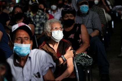 Autoridades epidemiológicas aseguraron que antes de Semana Semana proyectaron una nueva subida en los contagios
REUTERS/Daniel Becerril