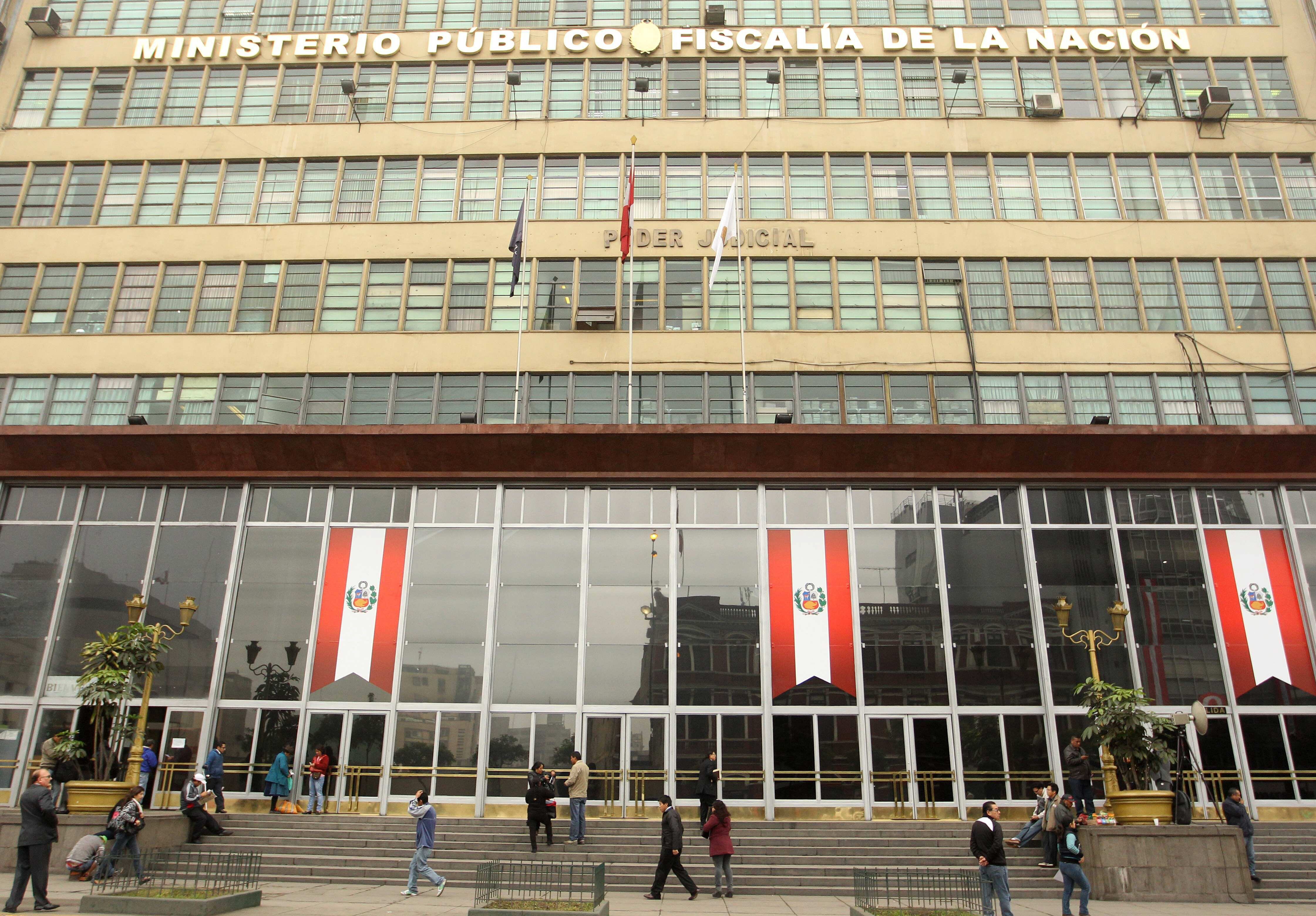 Fotografía de la sede de la Fiscalía en Lima (Perú). EFE/Paolo Aguilar