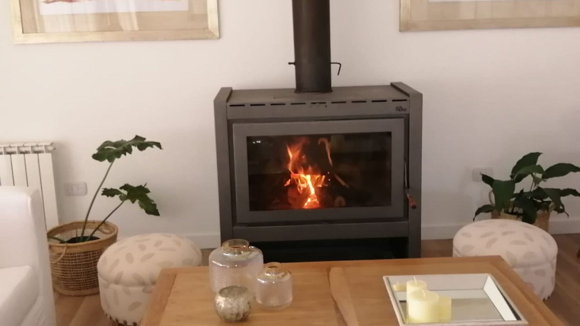 Si la calefacción del hogar es a leña o carbón, se sugiere evitar el aire con humo. Lo mismo para las cocinas. 