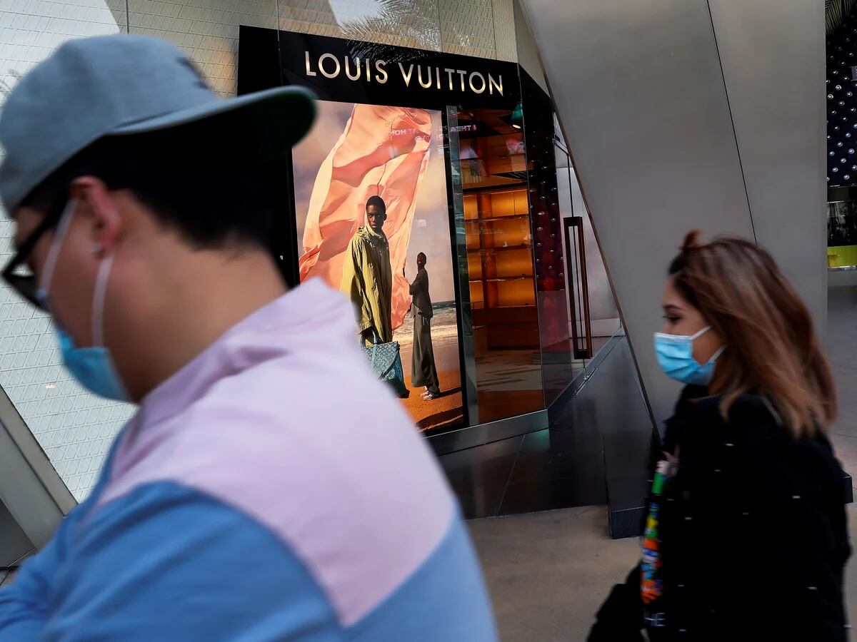 Louis Vuitton invita a reimaginar el mundo en una nueva entrega de sus ' Libros de viaje