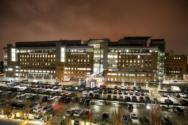 En Hospital Sunnybrook en Toronto se encuentra el paciente. REUTERS/Carlos Osorio