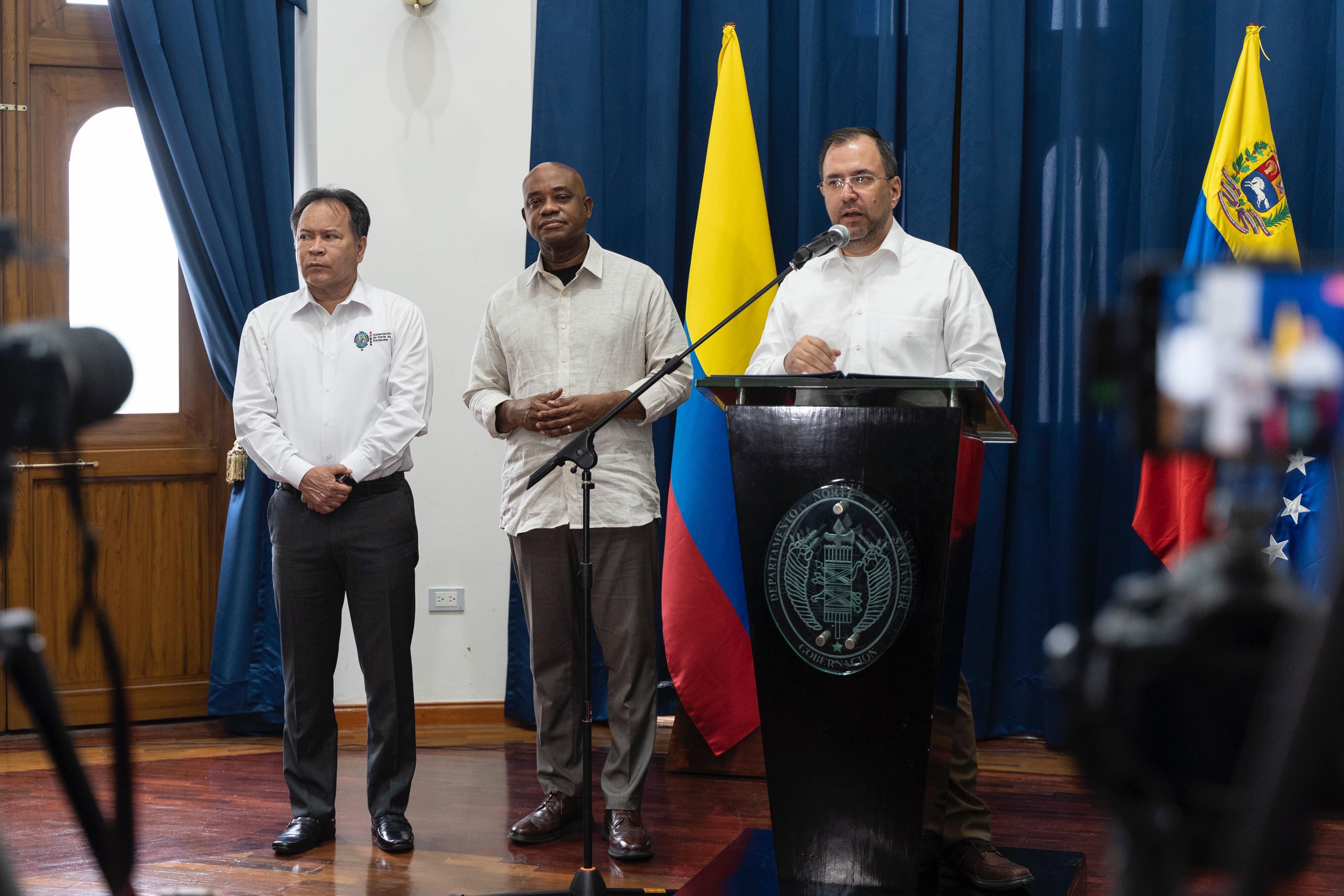 Yvan Gil, ministro de Relaciones Exteriores de Venezuela, en rueda de prensa junto a Luis Gilberto Murillo - crédito Cancillería